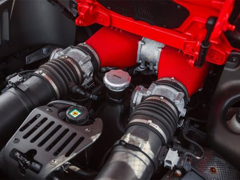 Certified 2013 Ferrari 458 Spider Base image 19