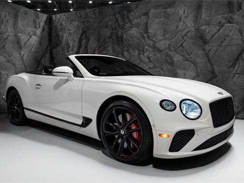Used 2022 Bentley Continental GT image 20