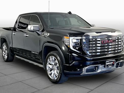 Certified 2025 GMC Sierra 1500 Denali w/ Denali Reserve Package AWD/4WD image 3
