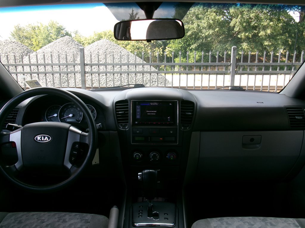Used 2008 Kia Sorento 2WD image 31