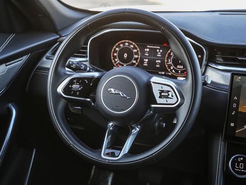 Used 2024 Jaguar F-PACE R-Dynamic S image 16