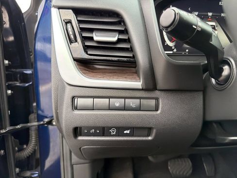 Used 2024 Nissan Rogue Platinum w/ Platinum Premium Package FWD image 37