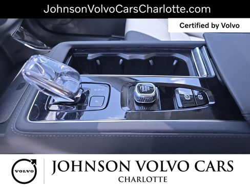 Used 2025 Volvo XC90 B6 Plus AWD/4WD image 28