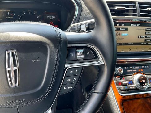 Used 2018 Lincoln Continental Reserve FWD image 24