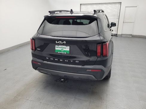 Used 2022 Kia Sorento S AWD/4WD image 7