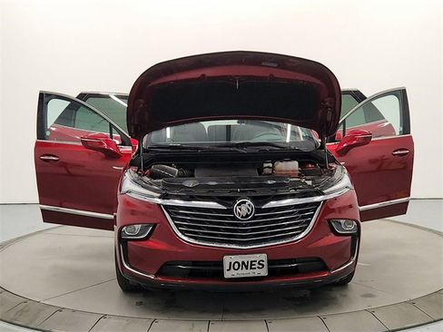 Used 2024 Buick Enclave Premium image 10