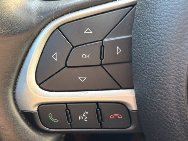 Used 2017 Jeep Compass Latitude w/ Popular Equipment Group AWD/4WD image 12