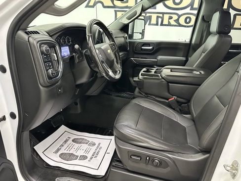 Used 2021 Chevrolet Silverado 2500 LTZ image 12