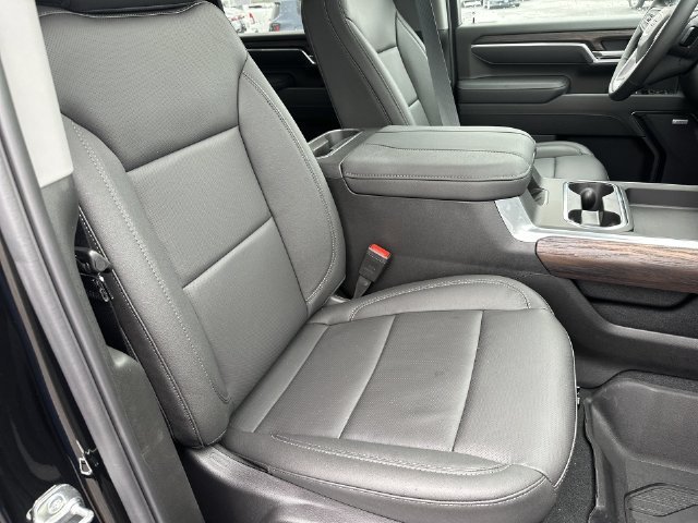 New 2026 GMC Sierra 2500 SLT w/ SLT Premium Package AWD/4WD image 28