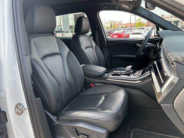 Used 2025 Audi Q7 3.0T Premium Plus AWD/4WD image 11