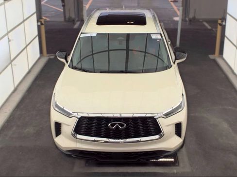 Used 2023 INFINITI QX60 Luxe w/ Vision Package FWD image 16