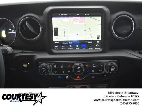 Used 2023 Jeep Wrangler Sahara w/ Cold Weather Group image 13