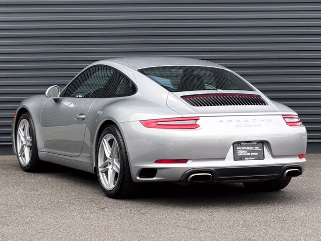 Used 2018 Porsche 911 Carrera RWD image 3