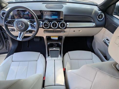 New 2026 Mercedes-Benz GLB 250 image 13