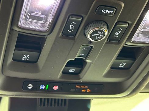 Used 2024 GMC Yukon Denali w/ Denali Reserve Package AWD/4WD image 27