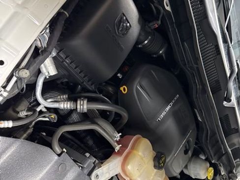 Used 2019 RAM 1500 Laramie w/ Convenience Group image 33