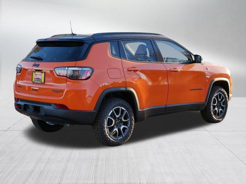 New 2026 Jeep Compass Trailhawk w/ Trailer Tow Group image 7