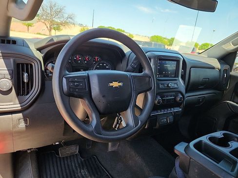 Used 2022 Chevrolet Silverado 1500 Custom RWD image 6