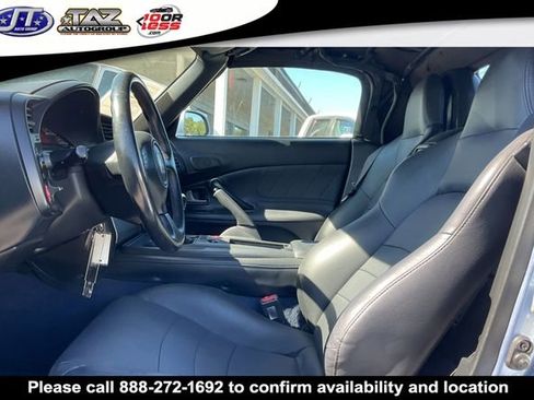 Used 2006 Honda S2000 Base image 11
