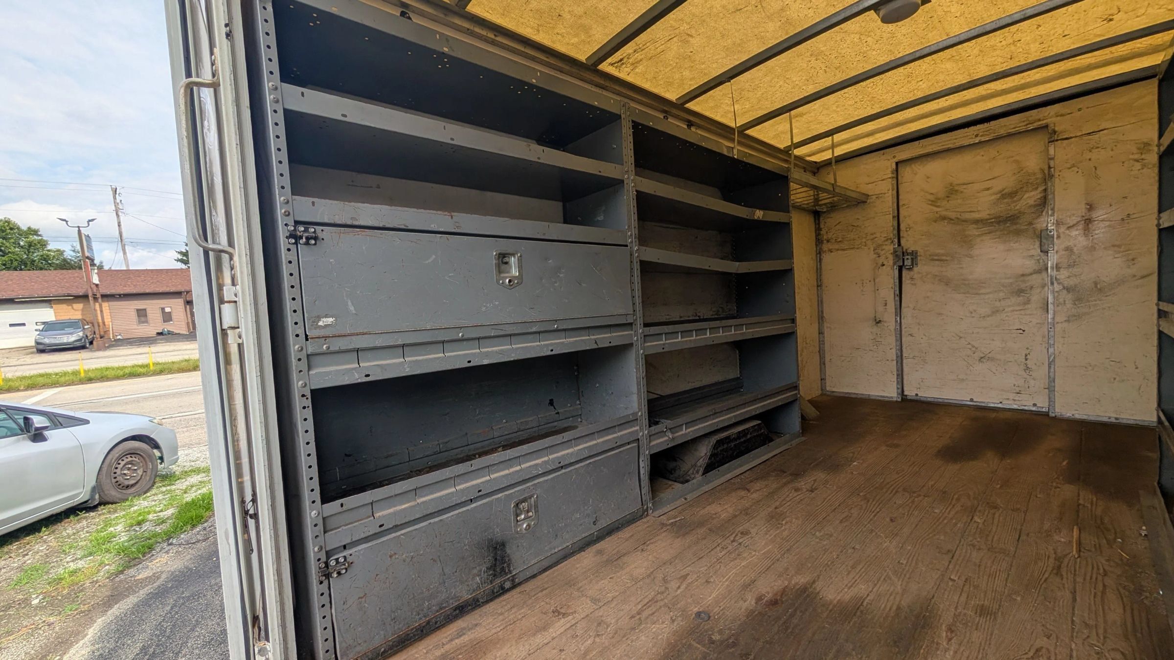 Used 2014 Chevrolet Express 3500 RWD image 10