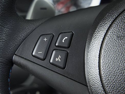Used 2006 BMW M6 Coupe RWD image 51