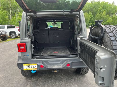 Used 2022 Jeep Wrangler Unlimited Rubicon 4xe w/ Cold Weather Group AWD/4WD image 49