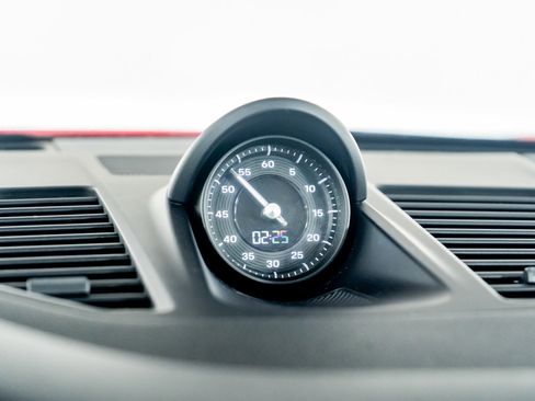 Used 2020 Porsche 911 Carrera 4S w/ Sport Package image 52