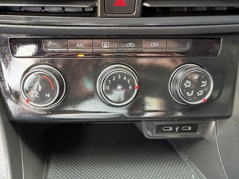 Used 2021 Volkswagen Jetta S image 16