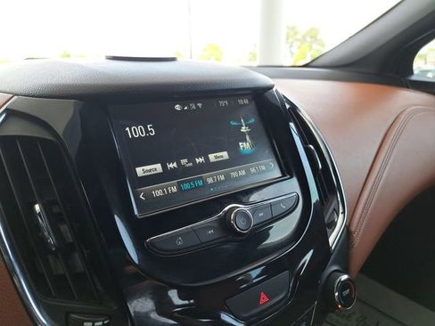 Used 2018 Chevrolet Cruze LT w/ Leather Package image 10