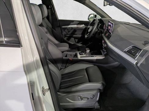 Certified 2025 Audi Q5 2.0T Premium image 27