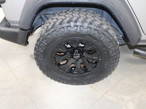 Used 2018 Jeep Wrangler Unlimited Sport S image 56