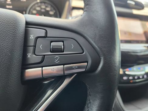 Used 2023 Cadillac XT6 Premium Luxury w/ Technology Package FWD image 29