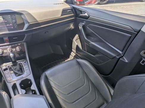 Used 2020 Volkswagen Jetta SEL Premium FWD image 16