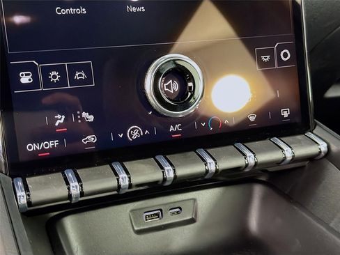 New 2026 GMC Terrain Elevation AWD/4WD image 17