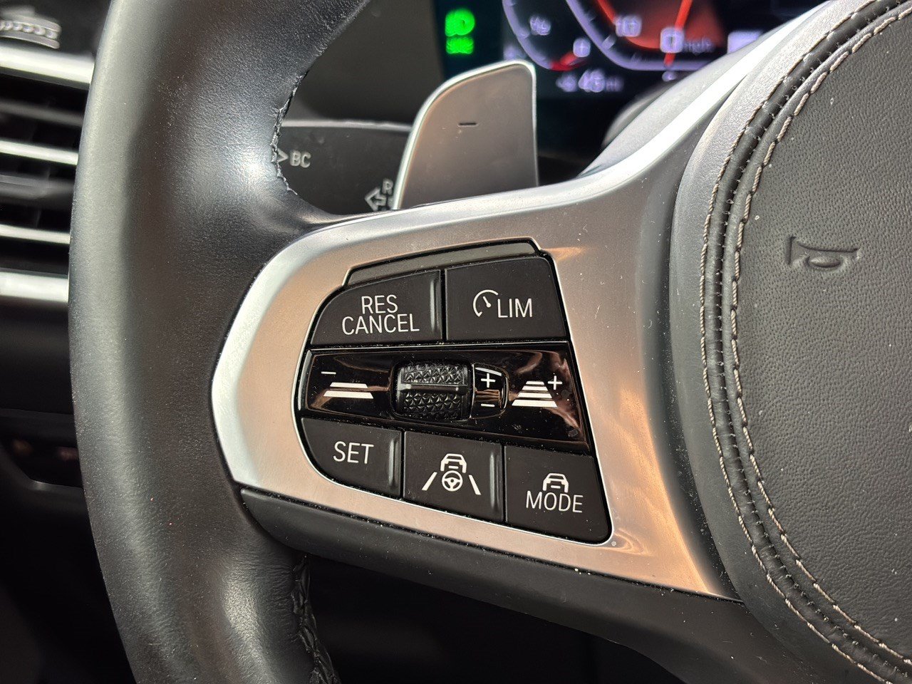 Used 2022 BMW X7 M50i AWD/4WD image 18