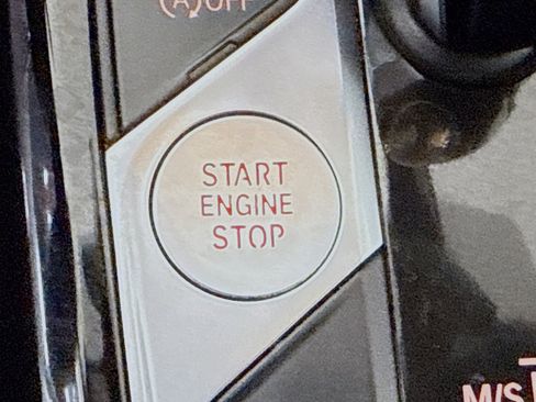 Used 2019 BMW 330i 330i w/ Convenience Package image 21