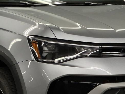 New 2025 Volkswagen Taos SE image 38