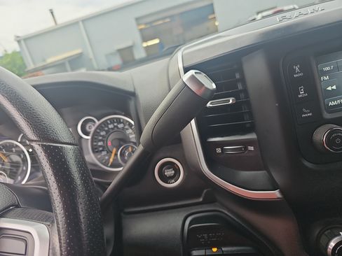 Used 2019 RAM 3500 Big Horn AWD/4WD image 23