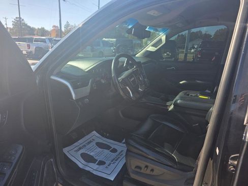 Used 2015 GMC Yukon SLT image 5