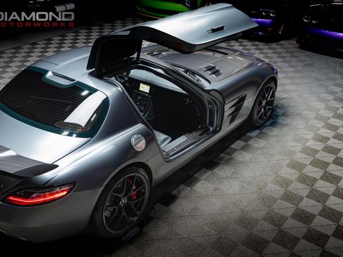Used 2015 Mercedes-Benz SLS AMG GT Final Edition image 95