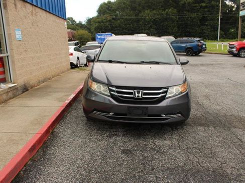 Used 2016 Honda Odyssey SE image 2
