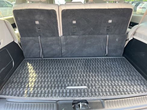 Used 2022 Jeep Wagoneer Series II AWD/4WD image 27