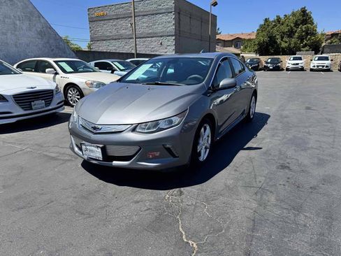 Used 2019 Chevrolet Volt LT FWD image 12