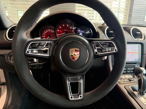 Certified 2022 Porsche 718 Boxster Spyder RWD image 13