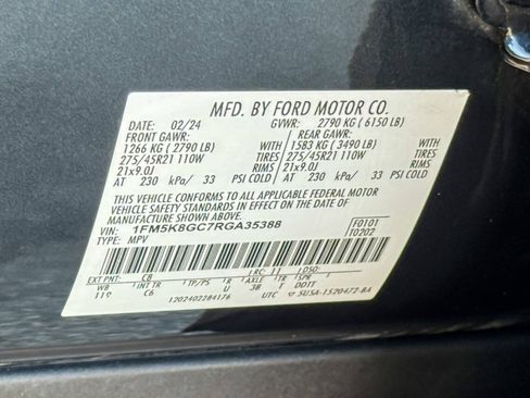 Used 2024 Ford Explorer ST w/ Equipment Group 401A AWD/4WD image 24