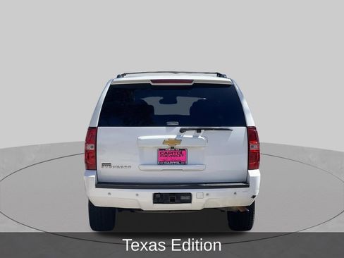 Used 2014 Chevrolet Suburban LT w/ Texas Edition RWD image 4