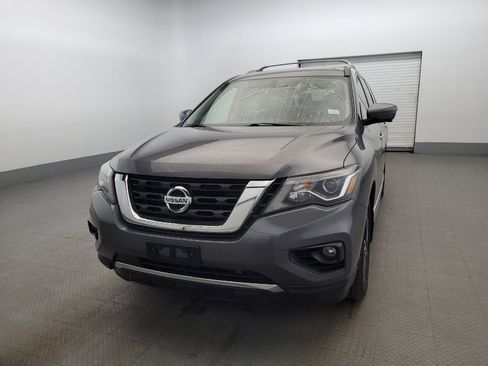 Used 2018 Nissan Pathfinder Platinum AWD/4WD image 15