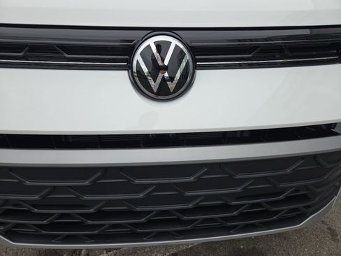 New 2026 Volkswagen Taos S AWD/4WD image 6