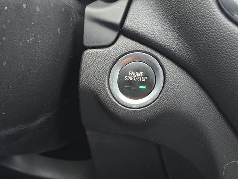 Used 2020 Chevrolet Equinox LT image 24