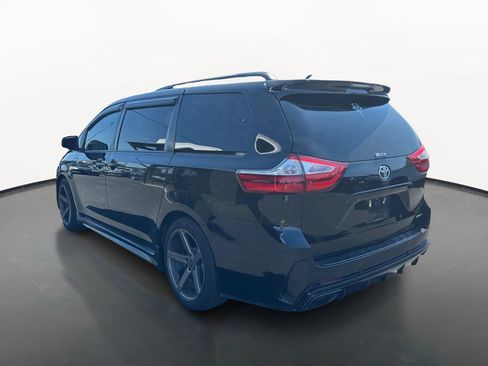 Used 2016 Toyota Sienna Limited Premium FWD image 5